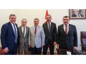 Bakan Kasapoğlun’dan Kömürspor’a Tesis Sözü