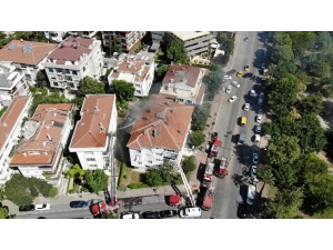 Kadıköy’de 4 Katlı Binada Yangın