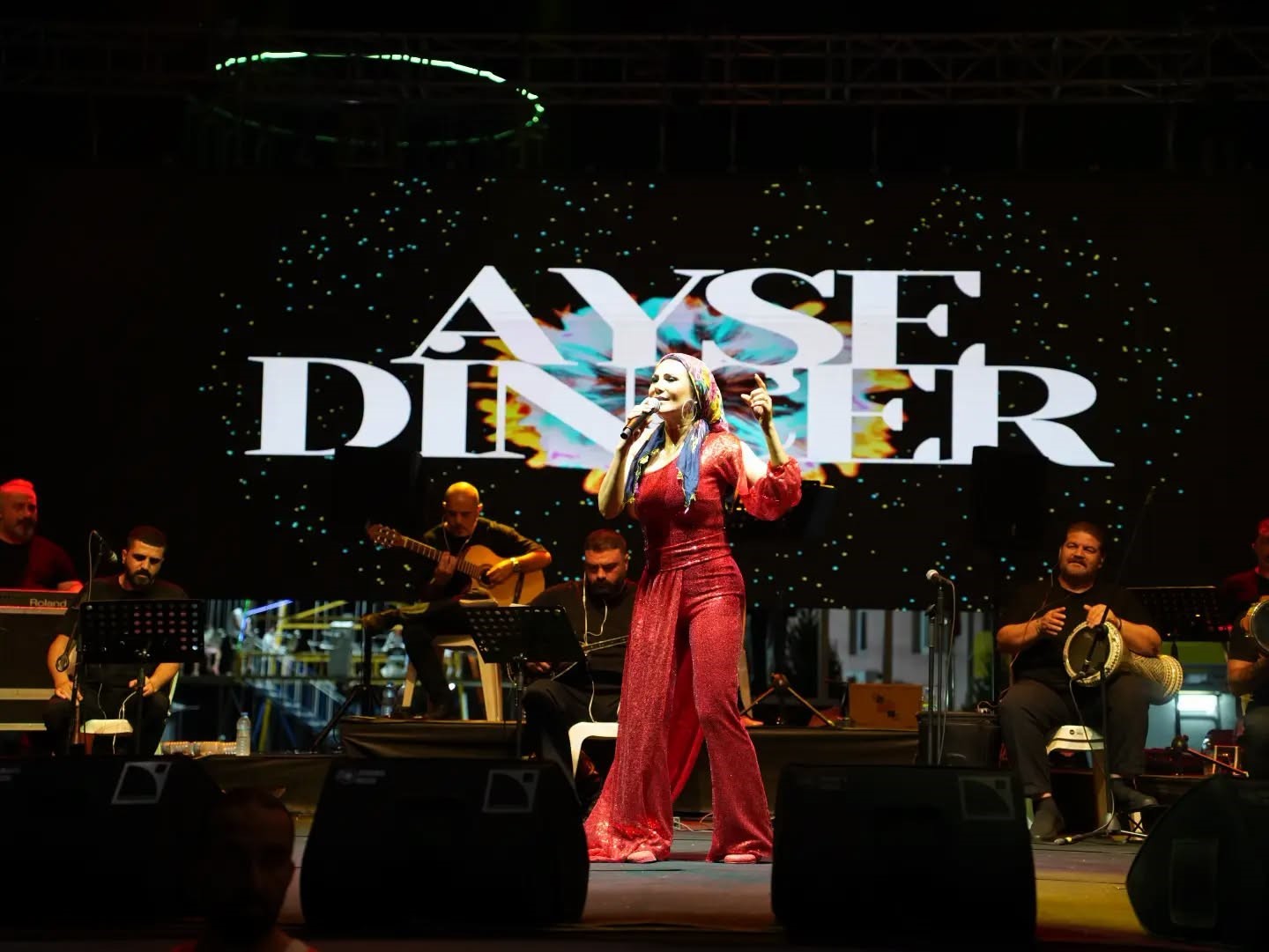 kocarli-da-cam-fistigi-festivali-ayse-dincer-konseriyle-taclandi