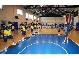 Fenerbahçe Salonda Çalıştı