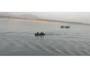 Pakistan’daki Tekne Kazasında Bilanço Yükseliyor: 30 Ölü