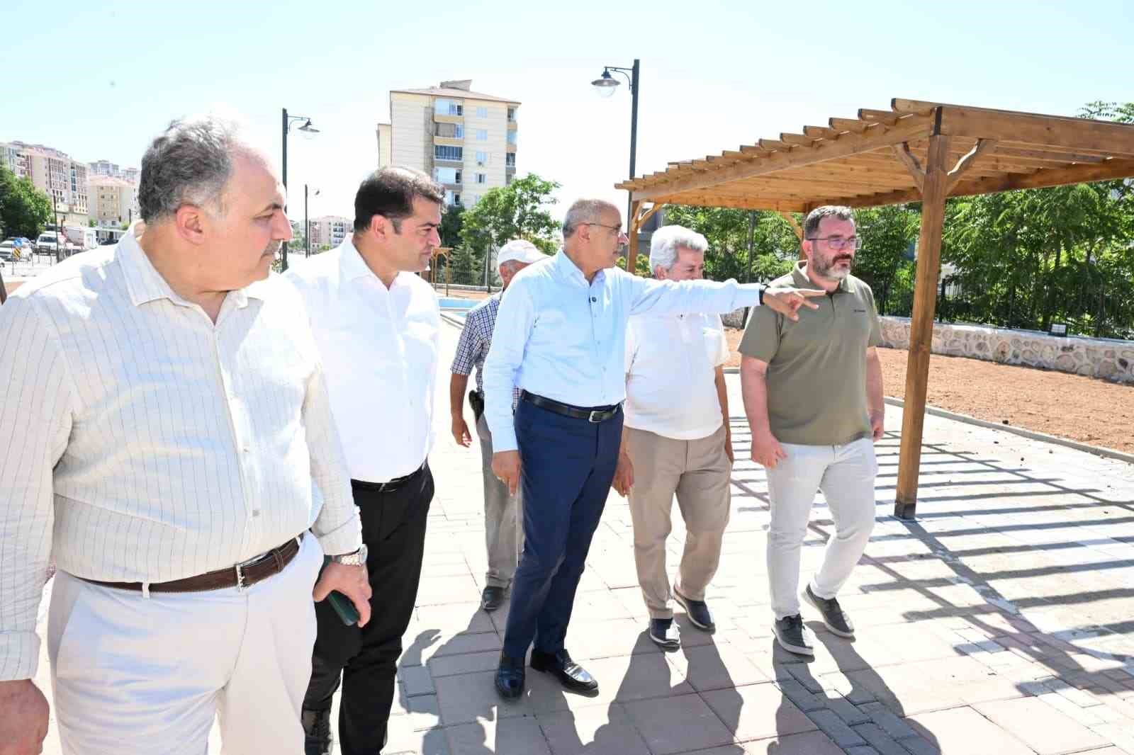 baskan-er-malatya-nin-dort-bir-yanina-tesis-yapiyoruz