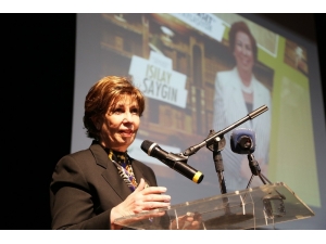 Eski Bakan Işılay Saygın Hastaneye Kaldırıldı