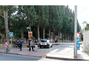 Askerlik Şubesi Yanında Şüpheli Çanta Paniği