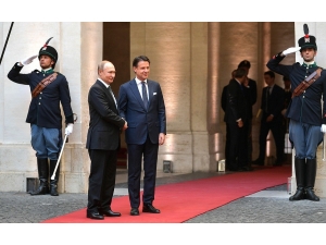 Putin’den İtalya’ya Arabuluculuk Çağrısı