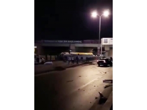 E-5’te Akaryakıt Tankeri Yola Devrildi, Trafik Durdu