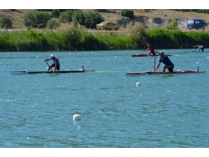 Bursalı Kanoculardan 25 Madalya