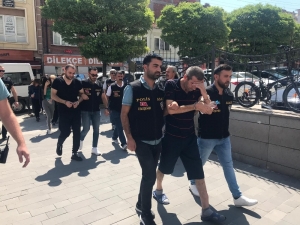 Sarar Çiftini Soyan 6 Zanlı Adliyeye Sevk Edildi