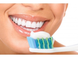 Diş Fırçalarken Bu Noktalara Dikkat