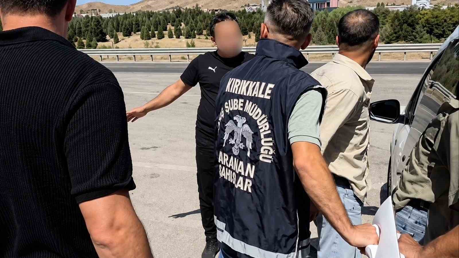 kirikkale-de-polis-ve-jandarmadan-operasyon-2-hukumlu-yakalandi