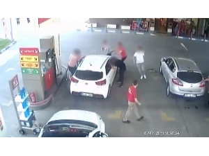 Polis Hırsızları Benzin İstasyonunda Yakaladı: O Anlar Kamerada