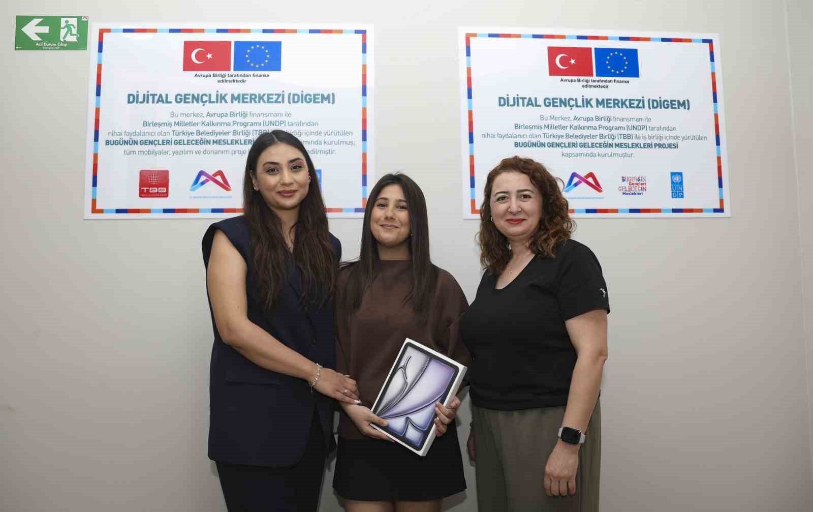 mersin-de-digem-ogrencisinden-turkiye-ikinciligi-basarisi