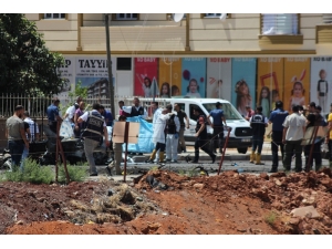 Reyhanlı’da 3 Kişinin Öldüğü Patlamanın Ardından İnceleme Sürüyor