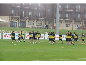 Fenerbahçe Soğukta Çalıştı