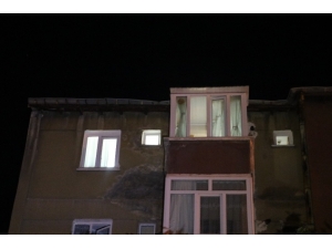 Üniversite Öğrencisi Evinde Ölü Bulundu