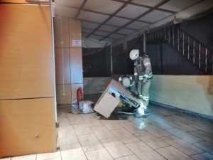 Sancaktepe’de Börek Salonundan Yükselen Duman Korkuttu