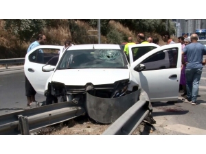 Emniyet Kemerini Koltuğa Taktı, Kazada Ağır Yaralandı