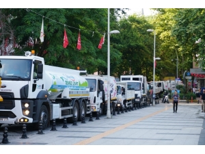 İzmit’in Yeni Temizlik Araçları Geldi