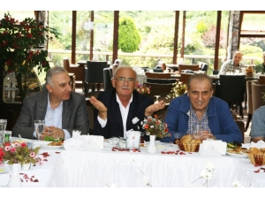 Yılmaz: “Halkımıza Hizmete Odaklanmalıyız”