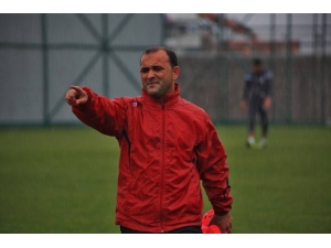 Payas Spor Teknik Direktör İsmail Cem Cambaz İle 1 Yıllık Anlaşma Sağladı