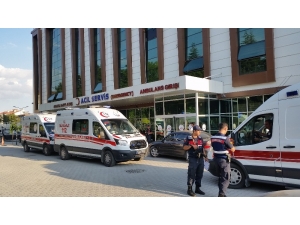 Otomobil Takla Attı: 4 Ölü, 1 Yaralı