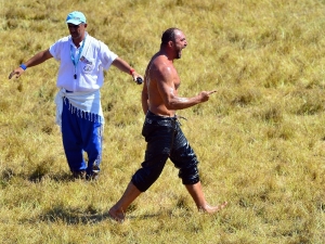 658’inci Tarihi Kırkpınar Yağlı Güreşleri’nde Gerçekleşen Yarı Final Müsabakaları Sonrası Finale Yükselen İsimler Belli Oldu. Er Meydanında Finalin Adı Ali Gürbüz-orhan Okulu Oldu. Altın Kemer Antalya’ya Gidecek.