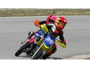 Uşak’ta ‘Süpermoto’ 2. Ayak Yarışması Nefes Kesti