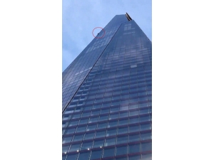 Londra’da 95 Katlı Gökdelene Tırmandı, Gözaltına Alınmadı