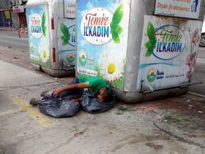 Çöpçüler Sabah Mesaisinde Bu Halde Buldu