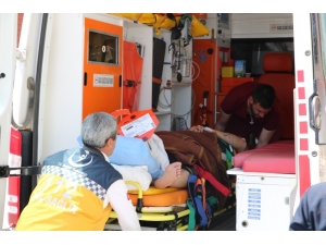 Sivas’ta Trafik Kazası: 2’si Ağır 4 Yaralı