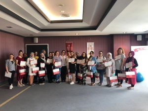 Gebe Okulu Yüzüncü Mezununu Verdi