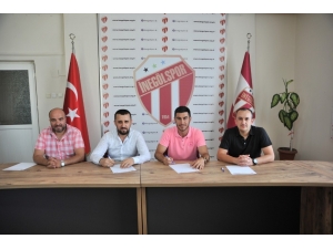 İnegölspor Cumhur Yılmaztürk İle Anlaştı