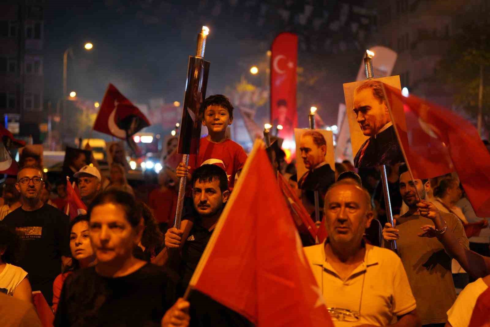 buyuk-zafer-in-104-uncu-yili-kartal-da-gorkemli-kutlamalarla-taclandi