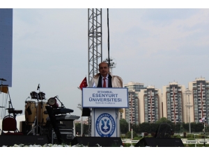 Türkiye’de Bir İlk: Rektörden Rektöre Diploma Takdimi