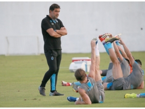 Ünal Karaman’dan Oyuncularına Yakın Markaj