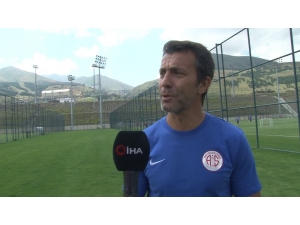 Bülent Korkmaz: "Transfer Çalışmalarımız Şu Anda İyi Gidiyor"