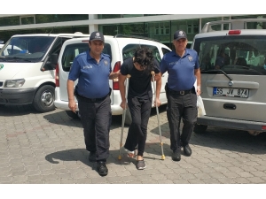 Yakalanınca Balkondan Atlayan Iraklı Hırsızın Ayağı Kırıldı