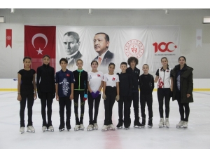 Buz Pateni Milli Takımı’ndan ’15 Temmuz’ Kampı