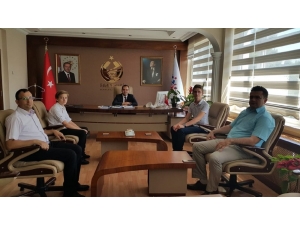 Başarılı Öğrenciler Kaymakam Güven’i Ziyaret Etti