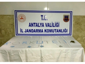 Uyuşturucu Taciri Yol Kontrolünde Yakalandı