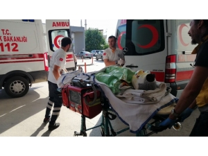 Tişörtünü Almaya Giden İşçinin Üzerine Yanan Elektrik Kablosu Düştü