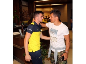 Emre Belözoğlu Kampa Katıldı