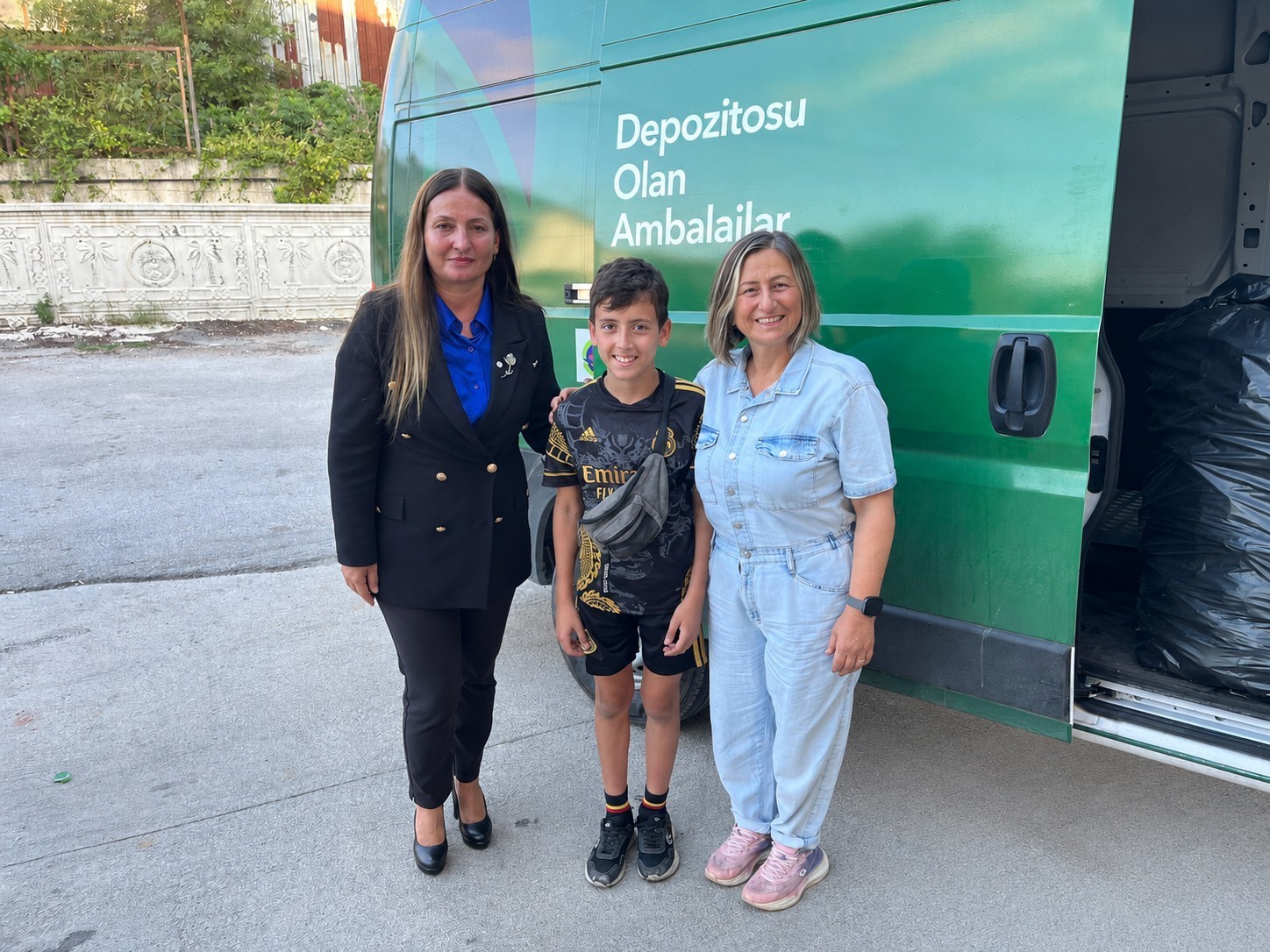 sinop-ta-omer-in-topladigi-siseler-emre-ye-umut-oluyor
