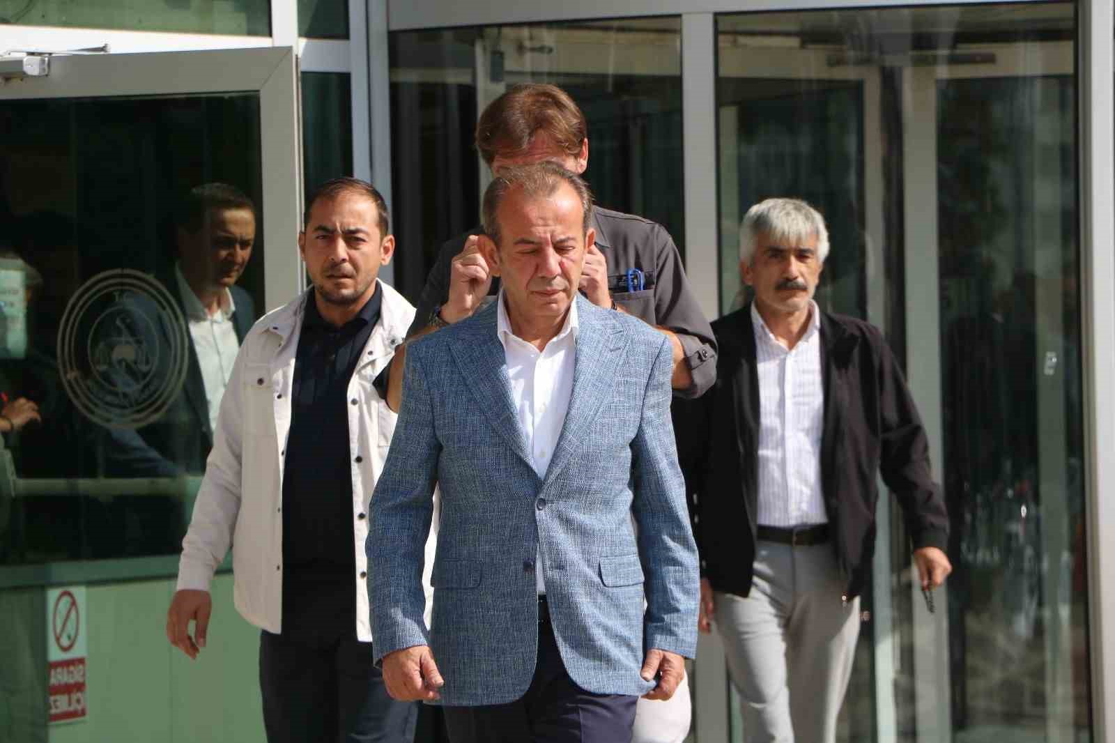 bolu-belediye-baskani-tanju-ozcan-nefret-ve-ayrimcilik-davasindan-beraat-etti