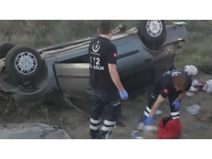 Takla Atan Otomobil Şarampole Düştü Ve Ters Devrildi: 1’i Ağır 5 Yaralı