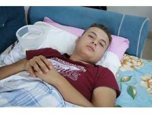 17 Yaşındaki Genç Tekrar Yürümek İstiyor