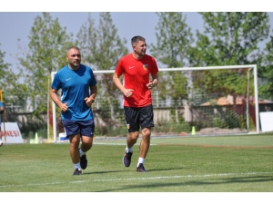 Artem Kravets Antrenmana Katıldı