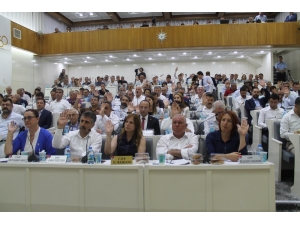 Büyükşehir Meclisinde Metro Tartışması