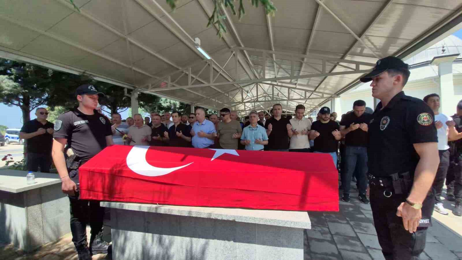 genc-polis-memuru-evinde-hayatini-kaybetti