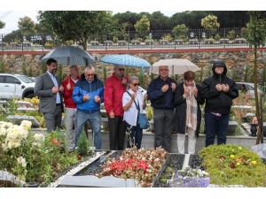 Doğan Hakyemez Mezarı Başında Anıldı